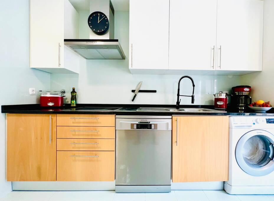 Olhao 3 Bedroom With Rooftop Pool, Marina Village מראה חיצוני תמונה